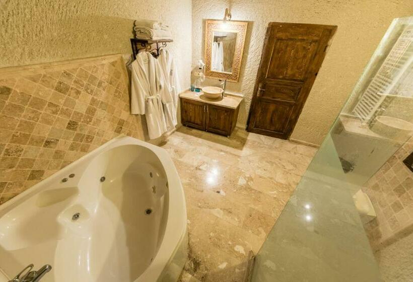 سوییت, Elite Cave Suites