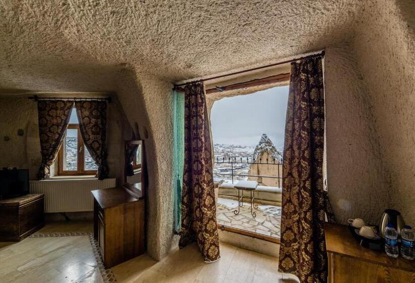 سوییت جونیور با بالکن, Elite Cave Suites