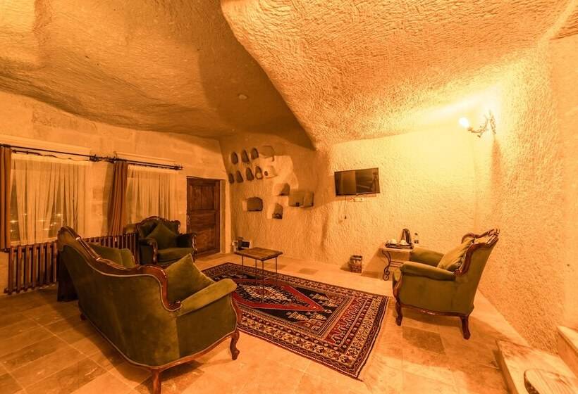 سوییت خانوادگی, Elite Cave Suites