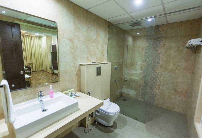 غرفة قياسية لذوى الاحتياجات الخاصة, Snow Valley Resorts Shimla