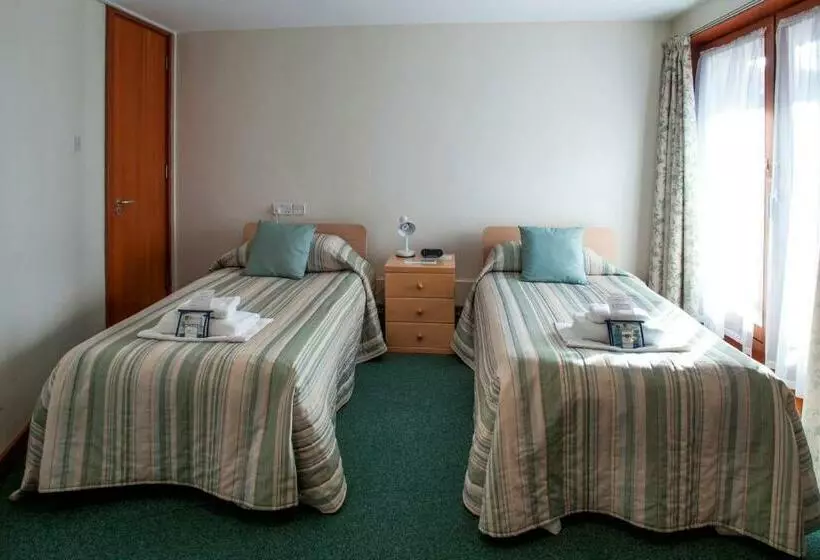 スタンダードルーム, Robinson College Cambridge University Campus Accommodation