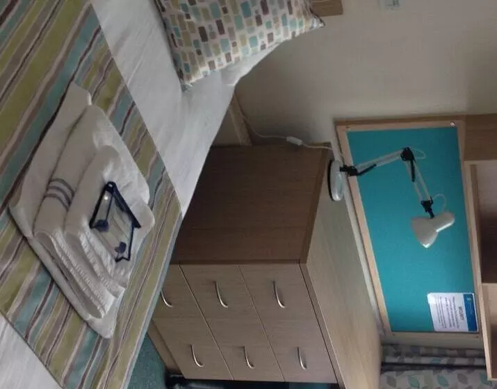 バスルーム共有のシングルスタンダード, Robinson College Cambridge University Campus Accommodation