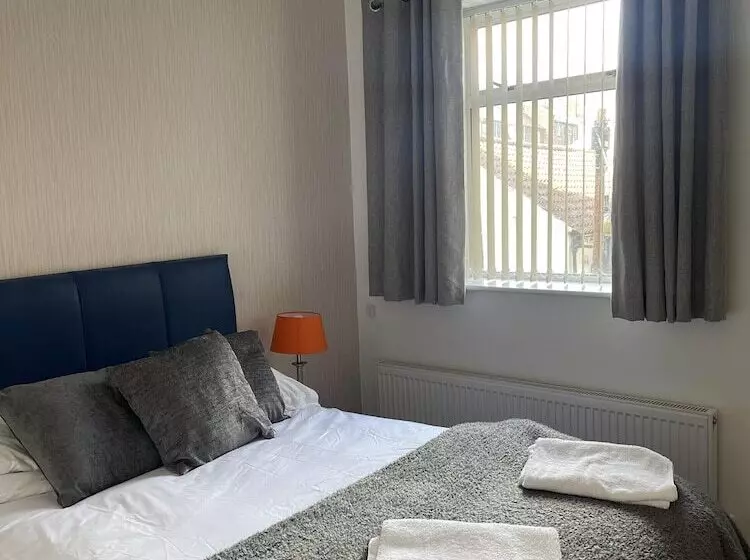 1 Bedroom Apartment Sea View
