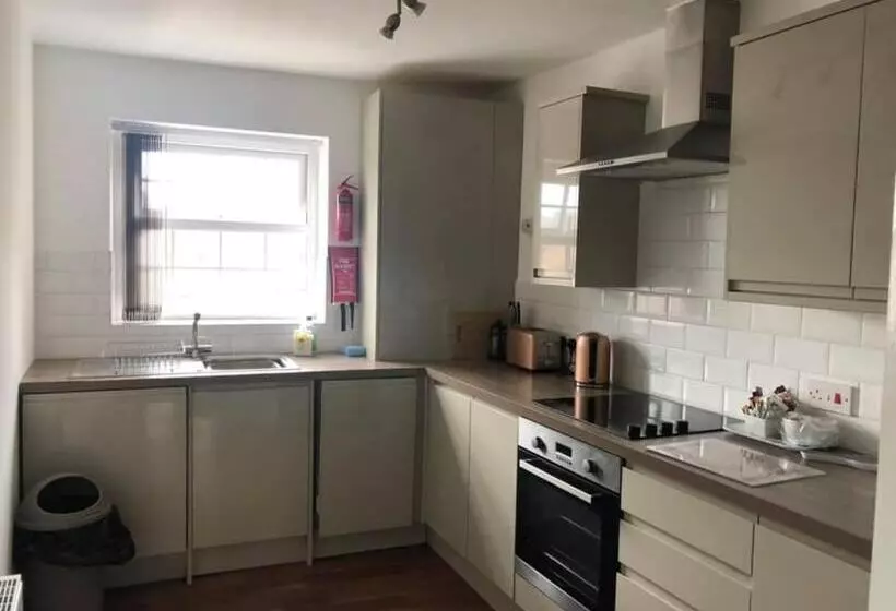 1 Bedroom Deluxe Apartment