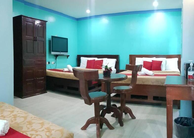 اتاق خانوادگی, Bora Sky