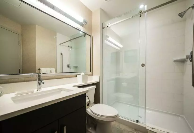 キングサイドベッドのスタンダードワンルーム, Candlewood Suites West Edmonton   Mall Area, An Ihg