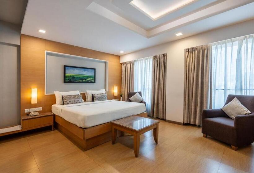 Superior Room, Gcc Northside