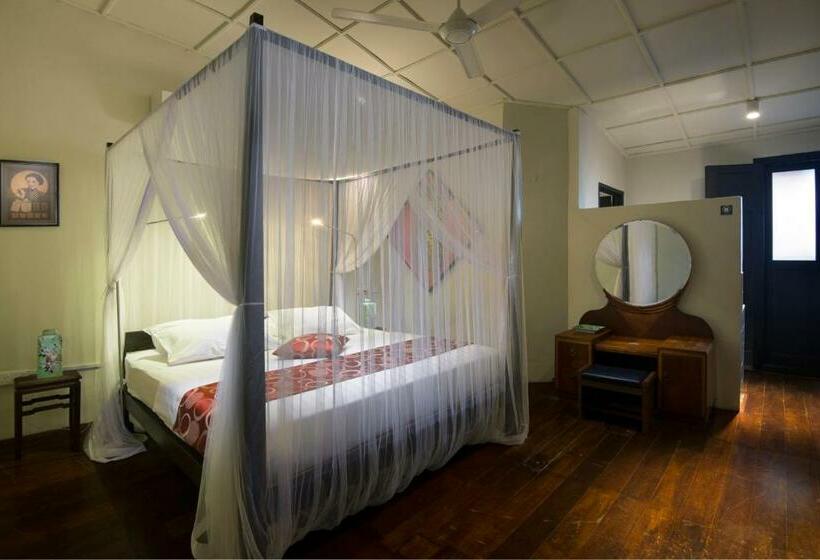 خانه 2 خوابه, Noordin Mews