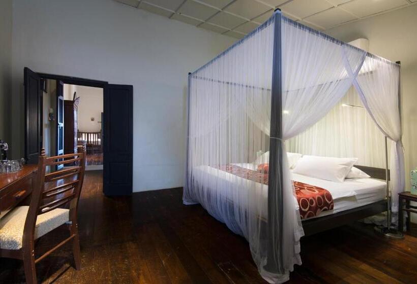 خانه 2 خوابه, Noordin Mews