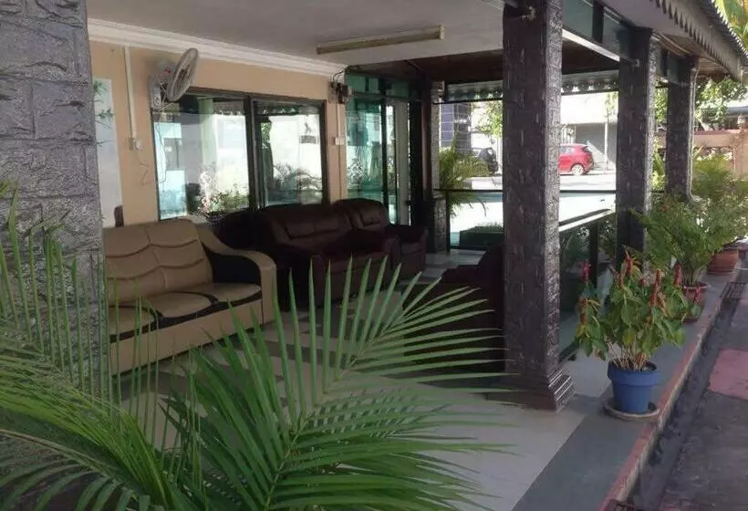 اتاق استاندارد چهار تخته, Rasa Senang Villa  Islam Guest Only