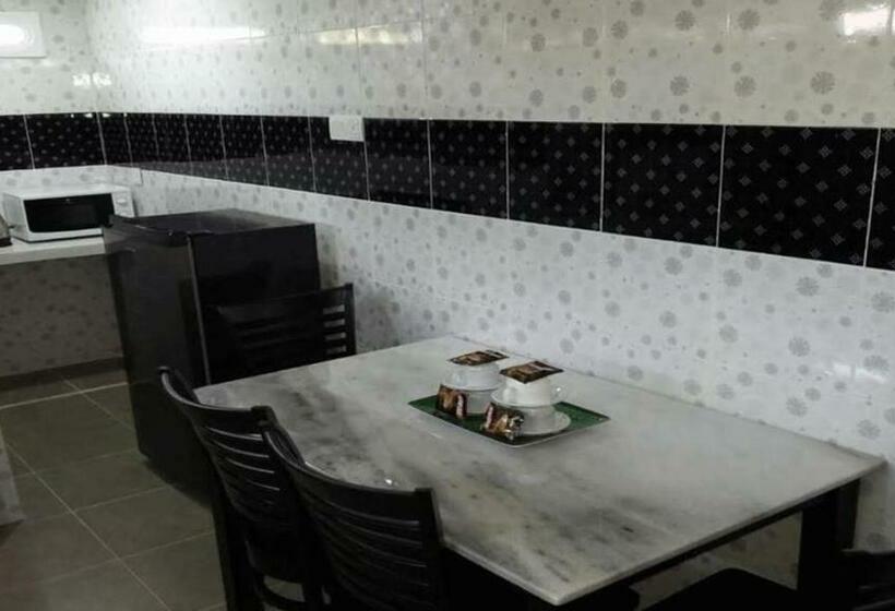 Четырехместный Номер Deluxe, Rasa Senang Villa  Islam Guest Only