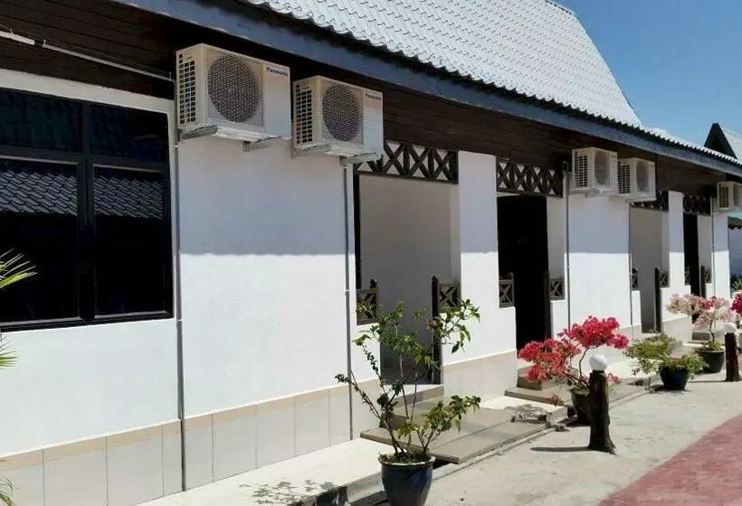 اتاق سوپریور چهار تخته, Rasa Senang Villa  Islam Guest Only