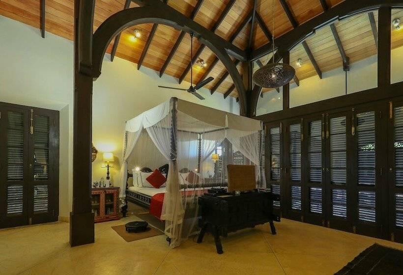 غرفة قياسية, Sergeant House