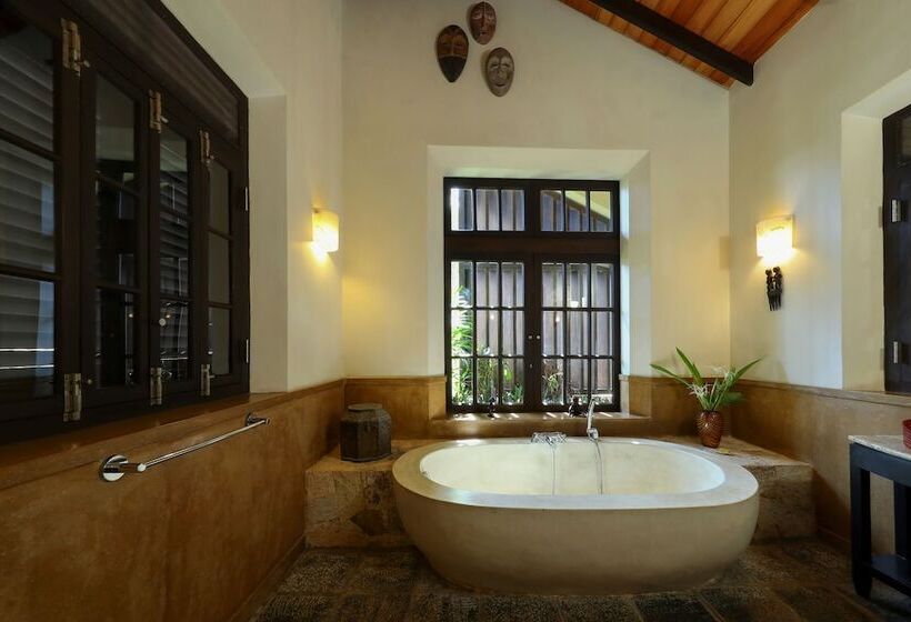 غرفة قياسية, Sergeant House