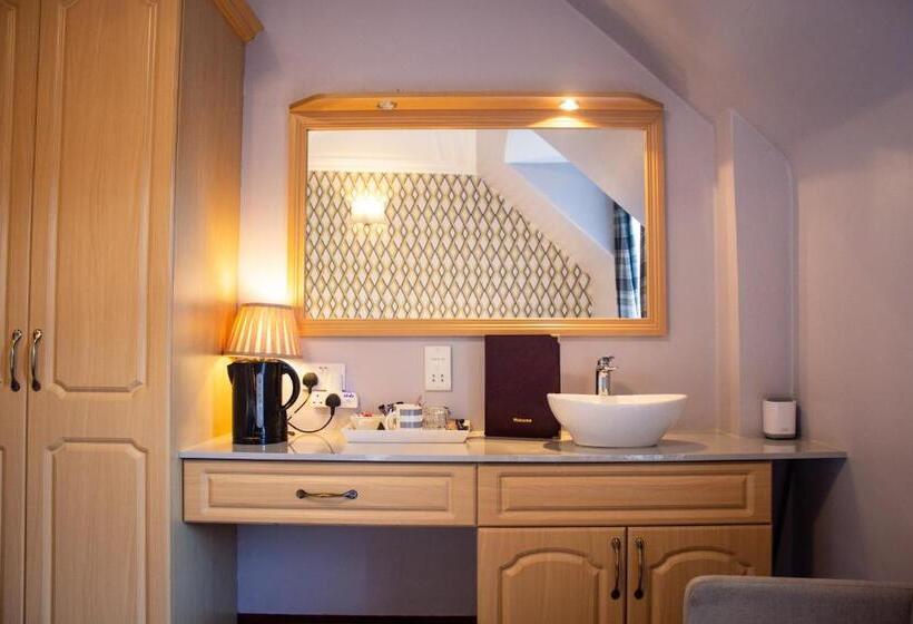 Номер Стандарт Трехместный, Kintrae B&b