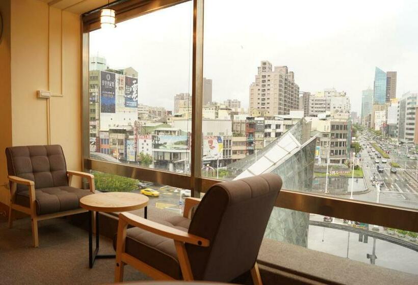 تختخواب در اتاق مشترک, Tripgg Hostel