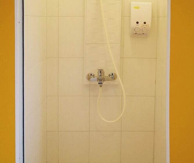 اتاق استاندارد, Tripgg Hostel