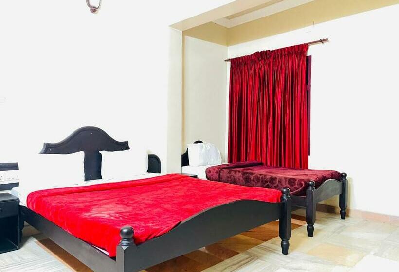 スタンダードトリプルルーム, Coorg Hilltown Hotel Madikeri