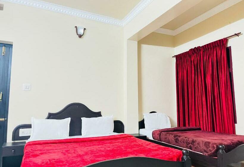 スタンダードトリプルルーム, Coorg Hilltown Hotel Madikeri