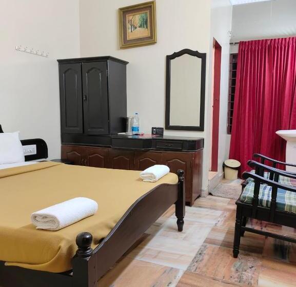 スタンダードルーム, Coorg Hilltown Hotel Madikeri