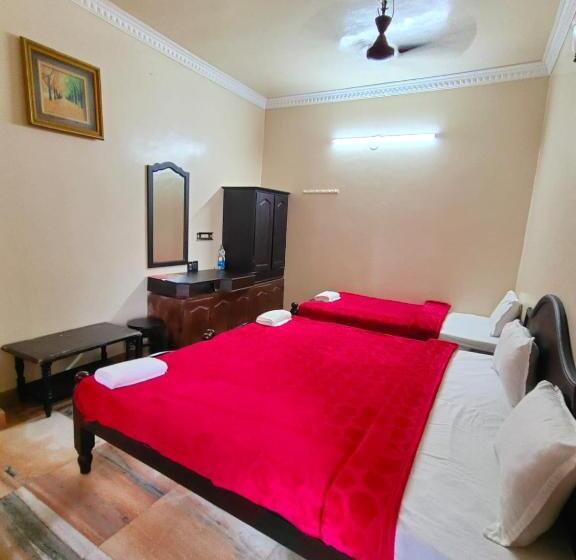 スタンダードトリプルルーム, Coorg Hilltown Hotel Madikeri