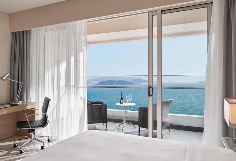 سوئیت با تخت بزرگ, Intercontinental Residences Nha Trang, An Ihg