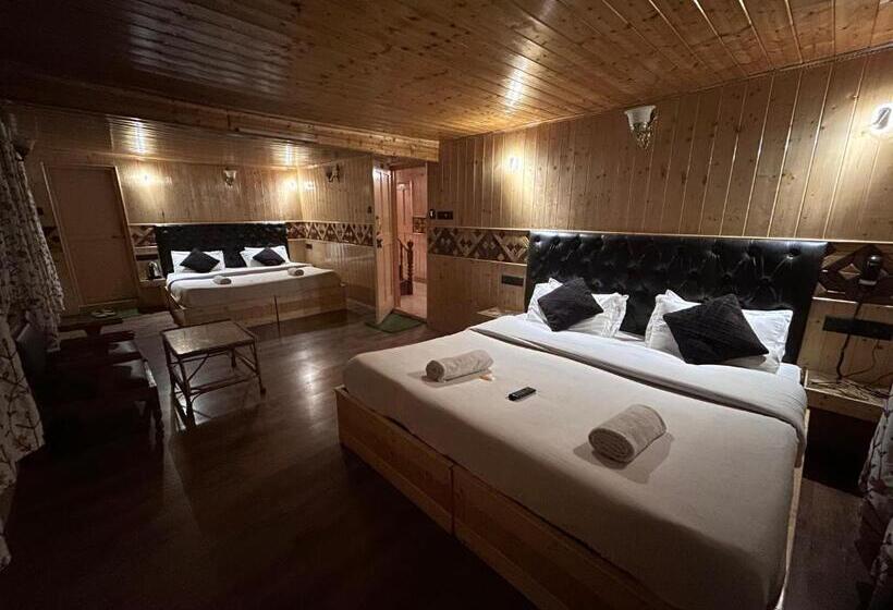 جناح عائلي, Kashmir House Pahalgam