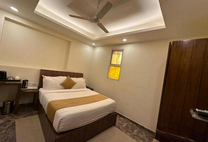 غرفة أساسية, Blue Orchid   A 3 Star Heaven In Tricity