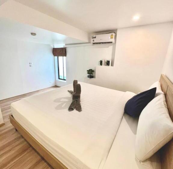 Четырехместный Номер Стандарт Вид на Море, Patong Sunset Villa Phuket