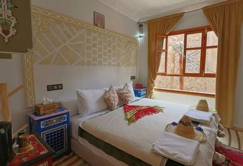 اتاق استاندارد با چشمانداز کوهستان, Riad Dar Omar