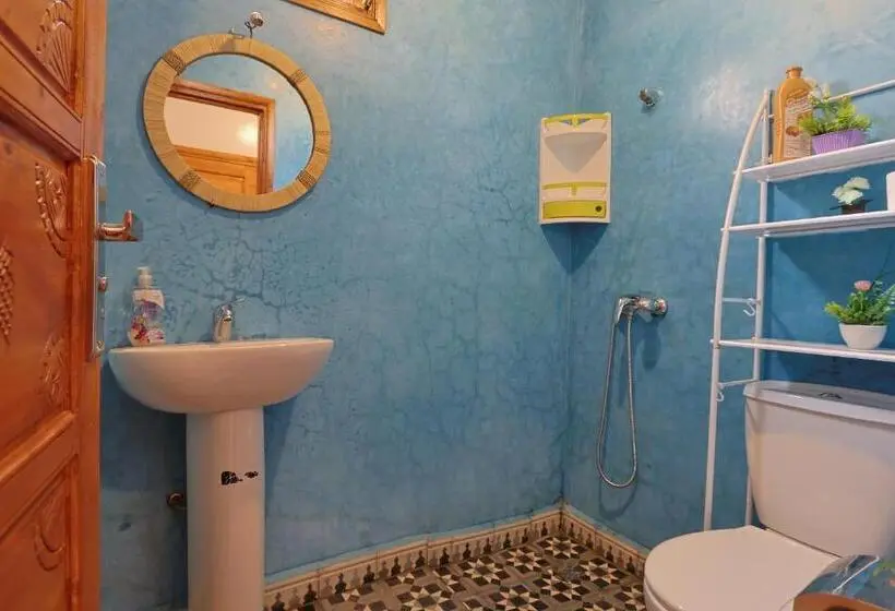 اتاق اکونومی, Riad Dar Omar