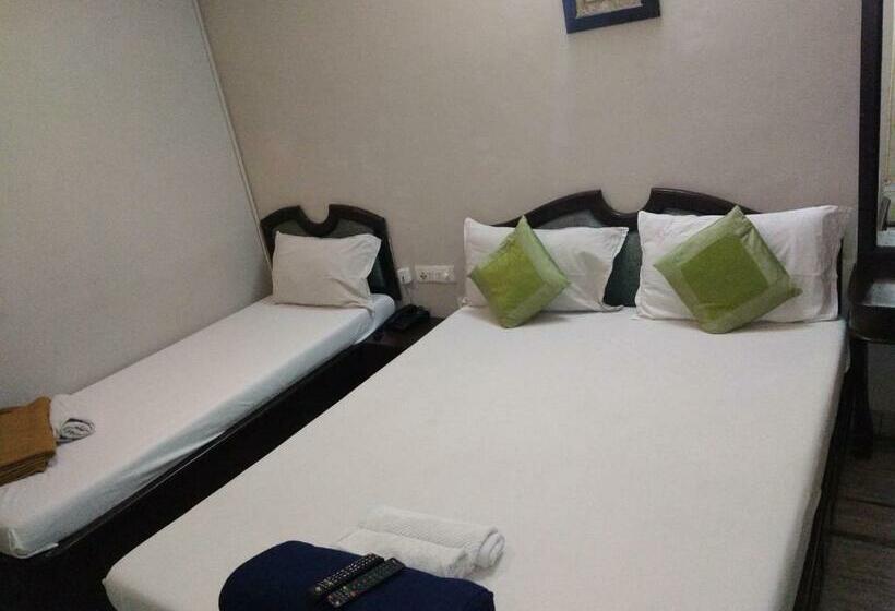 חדר דלוקס, Grand Tower Chennai