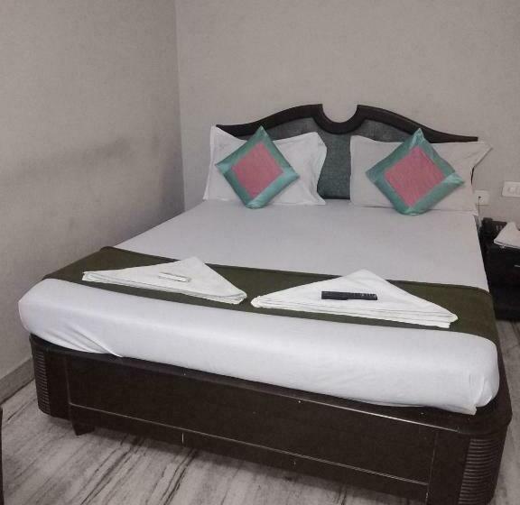 חדר דלוקס, Grand Tower Chennai