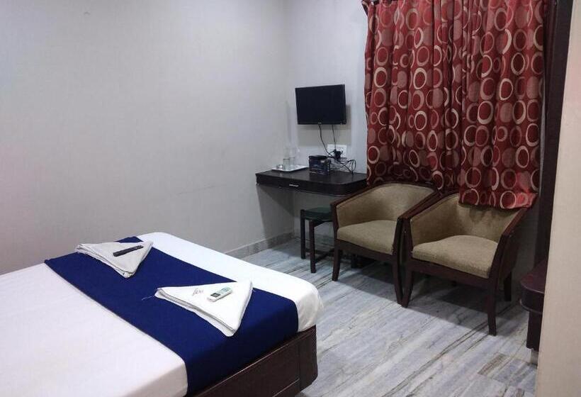 חדר דלוקס, Grand Tower Chennai