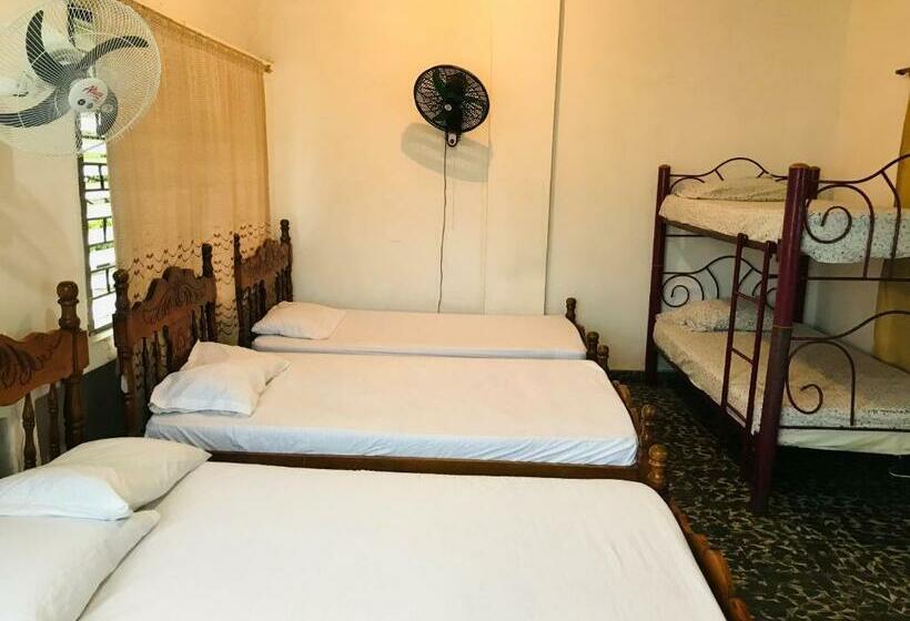 غرفة عائلية, Costa Norte