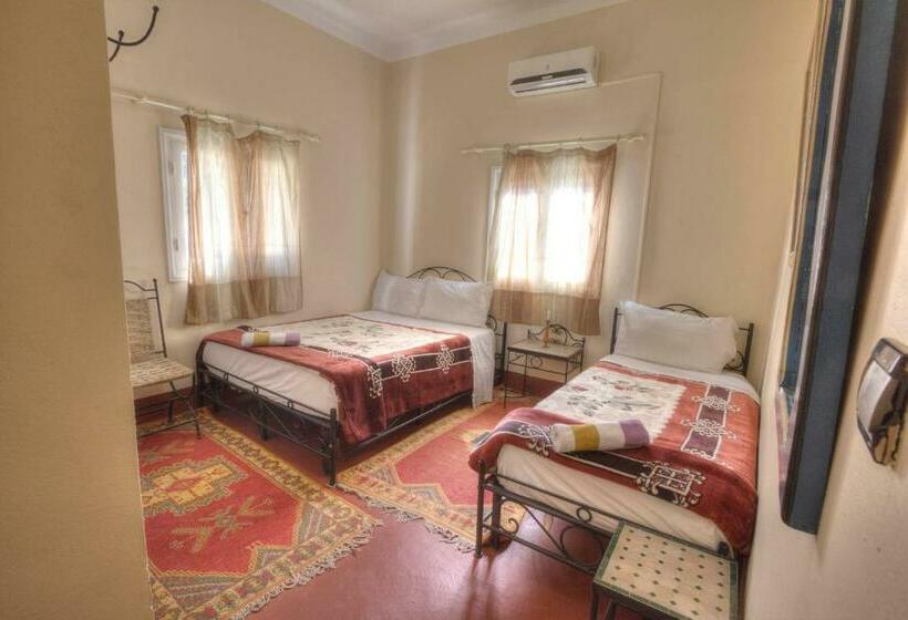 Номер Стандарт Трехместный, Riad Les Roches Todra