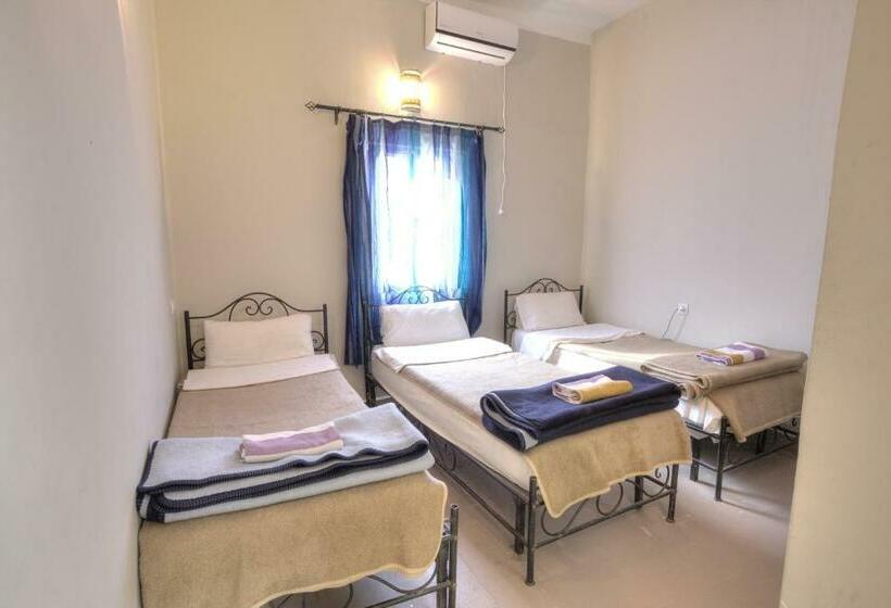 חדר משפחתי, Riad Les Roches Todra