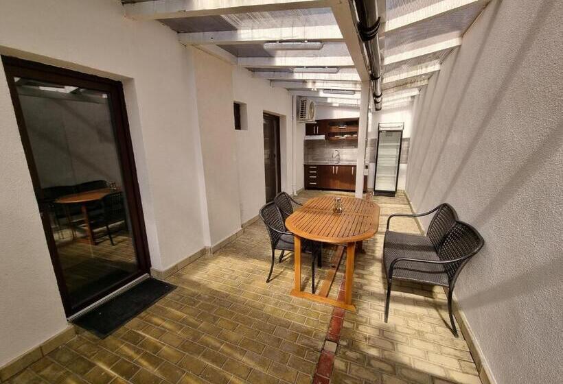 Lejlighed 1 Soveværelse m. Terrasse, Vila Dumio