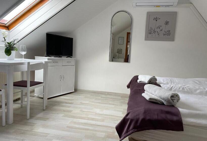 스탠다드 룸, Szentesi Panzió