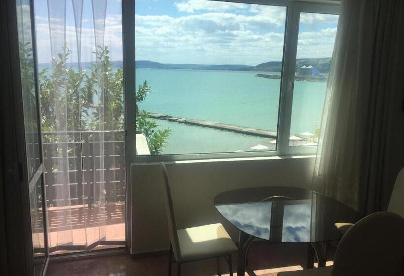 شقة غرفة واحدة, Oasis   Beach Access