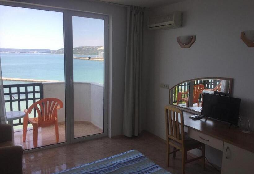 غرفة قياسية مطلّة علي البحر, Oasis   Beach Access