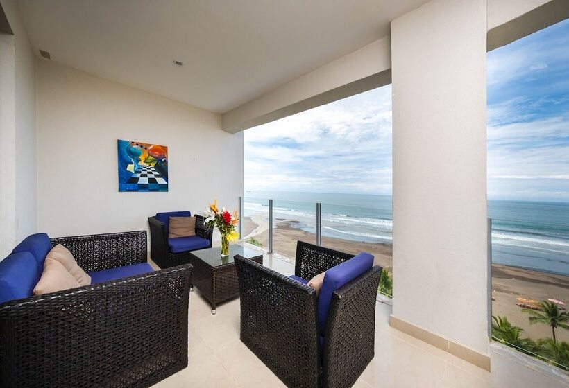 Апартаменты 4 Спальни, Best In Jaco Diamante Del Sol Condos