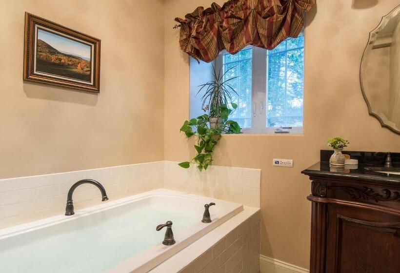 Номер Deluxe, Caldwell House Bed And Breakfast