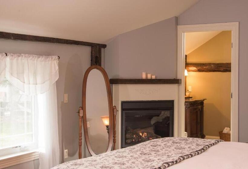 חדר דחוקס עם מיטת קינג, Caldwell House Bed And Breakfast