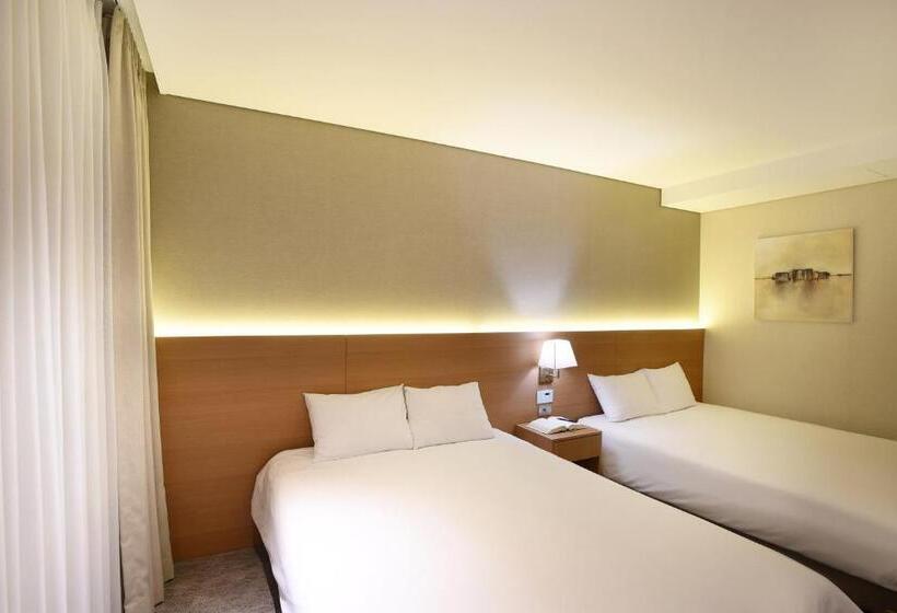 豪华家庭房间, Astar