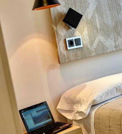 اتاق استاندارد یک نفره, Bilbao Plaza