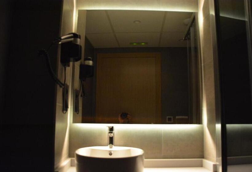 اتاق استاندارد, Bilbao Plaza