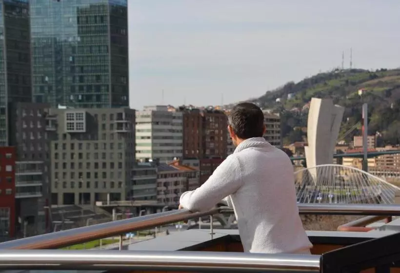اتاق لوکس با تراس, Bilbao Plaza