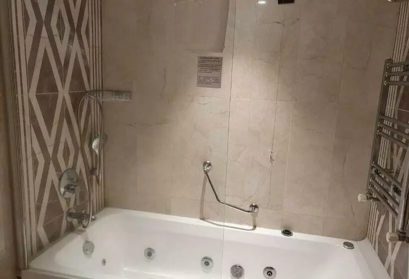 اتاق اکونومی, Esila Thermal Hotel & Spa