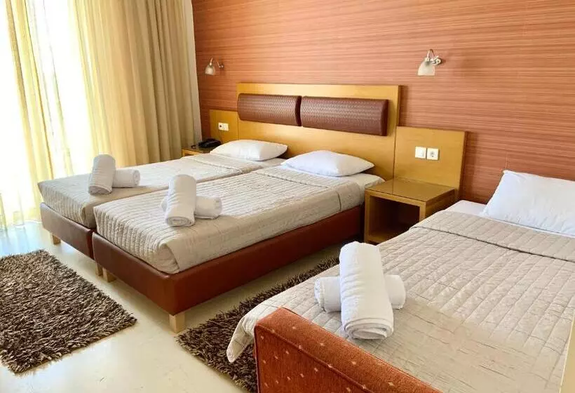 Triple Room Sea View, Flisvos